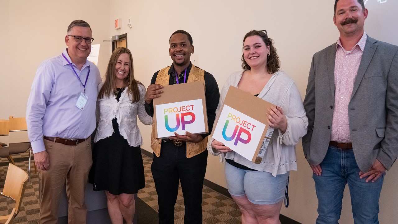 In partnership with Samaritas, Comcast donated laptops to youth between 18- and 19-years-old graduating from Michigan’s foster care system.